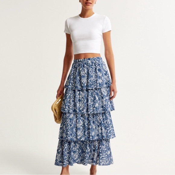 Abercrombie & Fitch Dresses & Skirts - Abercrombie & Fitch Tiered Maxi Skirt, sz Small Tall